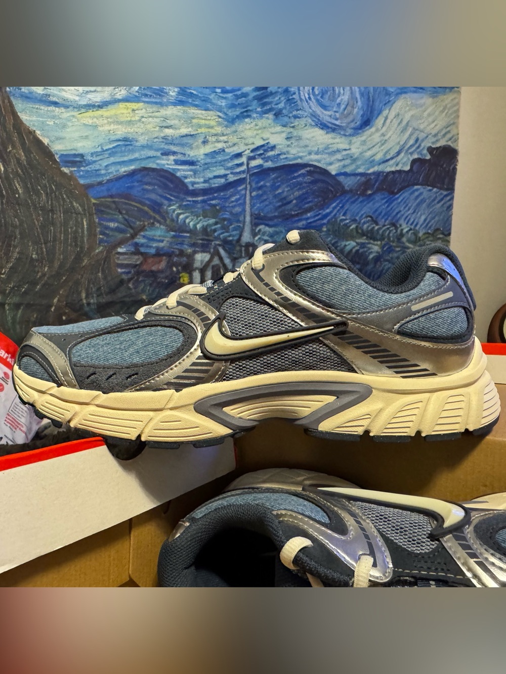 Nike Men’s Blue and Cream Athletic Sneakers
